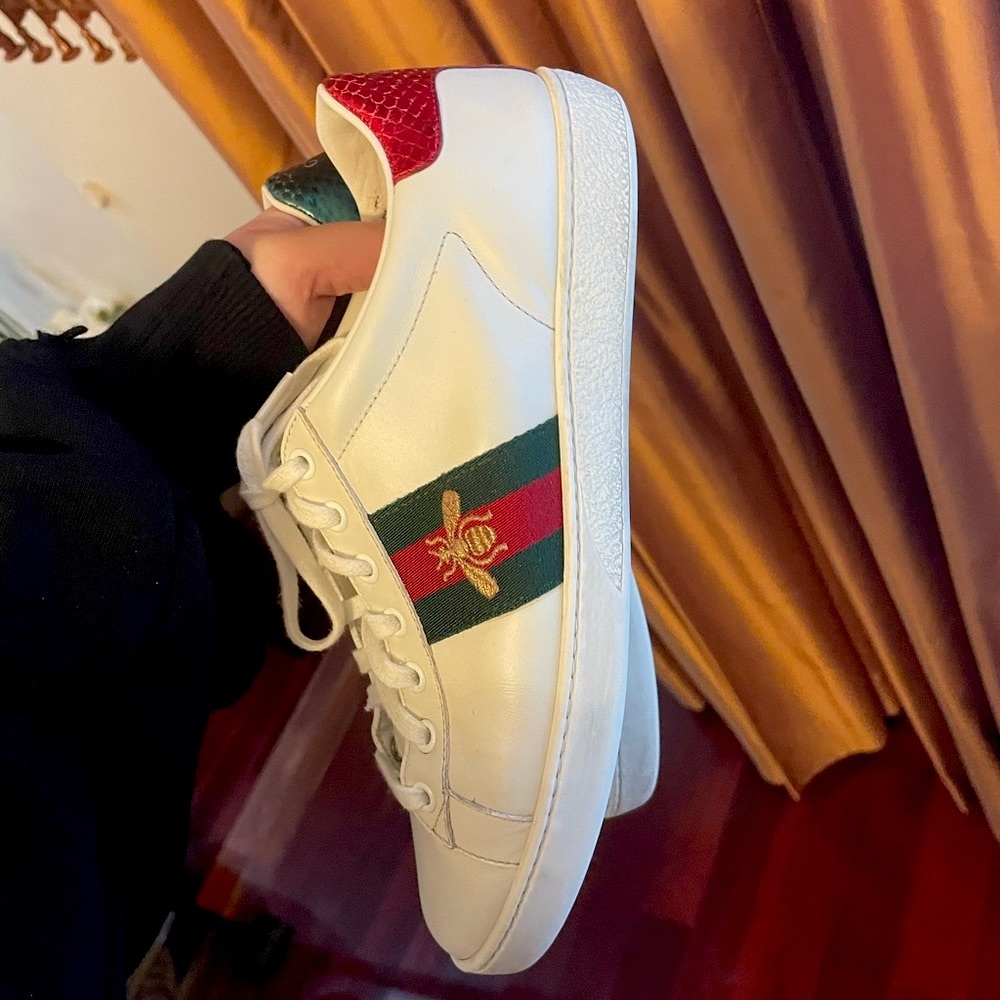 Gucci Women’s Ace Leather Sneakers